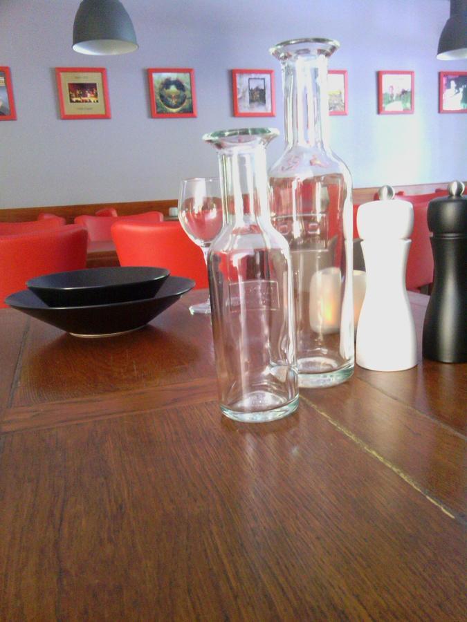 Logis Hotel Du Champ De Foire Saint-Aulaye-Puymangou エクステリア 写真
